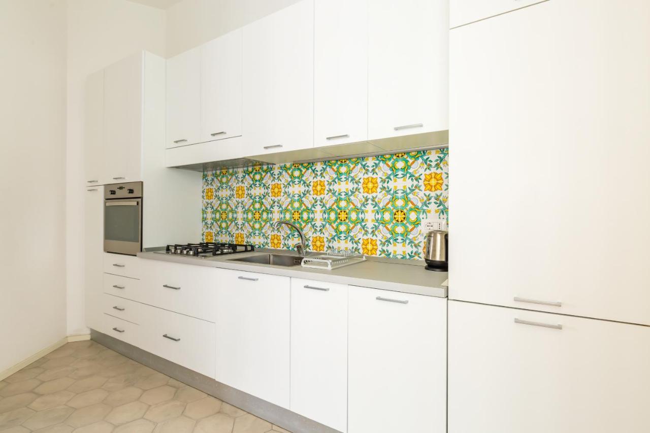 Nova Stylish House In Center By Napoliapartments Exterior foto